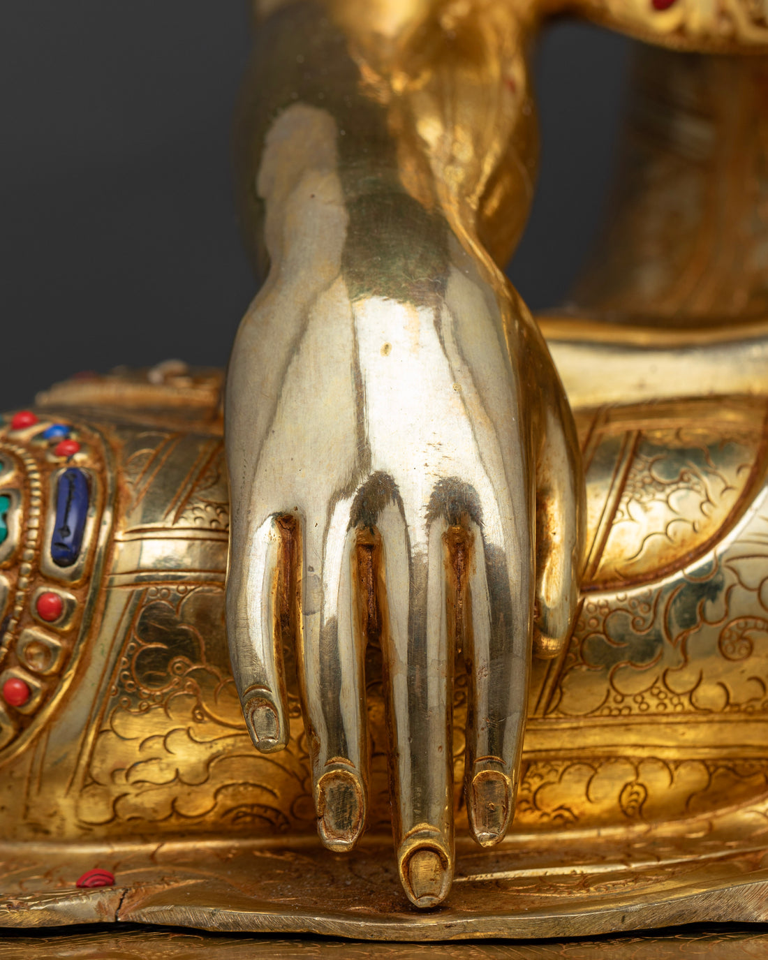 Meditative Shakyamuni Buddha Statue: A Spiritual Treasure