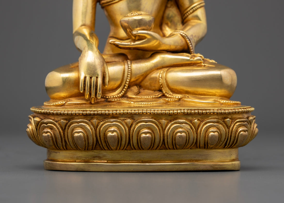 Buddha Shakyamuni: Guiding Humanity Towards Peace and Enlightenment