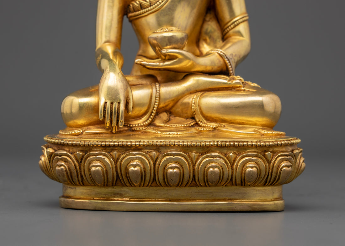 Buddha Shakyamuni: Guiding Humanity Towards Peace and Enlightenment