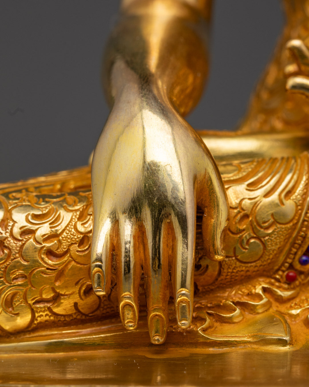 Shakyamuni Buddha Statue | 24K Gold Buddhist Sculpture