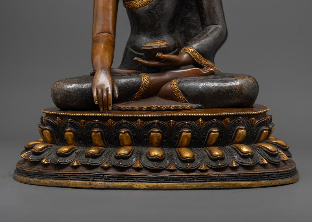 Premium Oxidized Shakyamuni Buddha Statue | Tibetan Artwork
