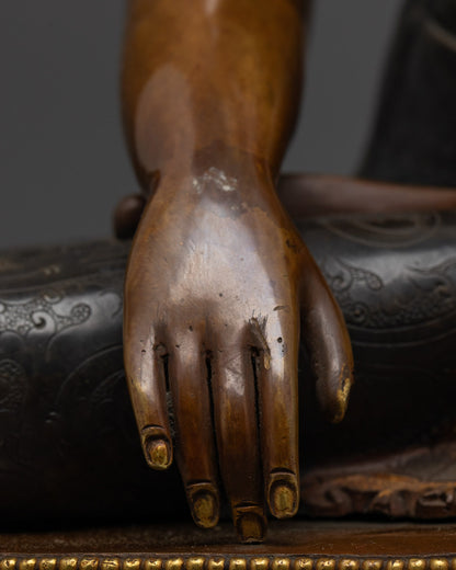 Premium Oxidized Shakyamuni Buddha Statue | Tibetan Artwork