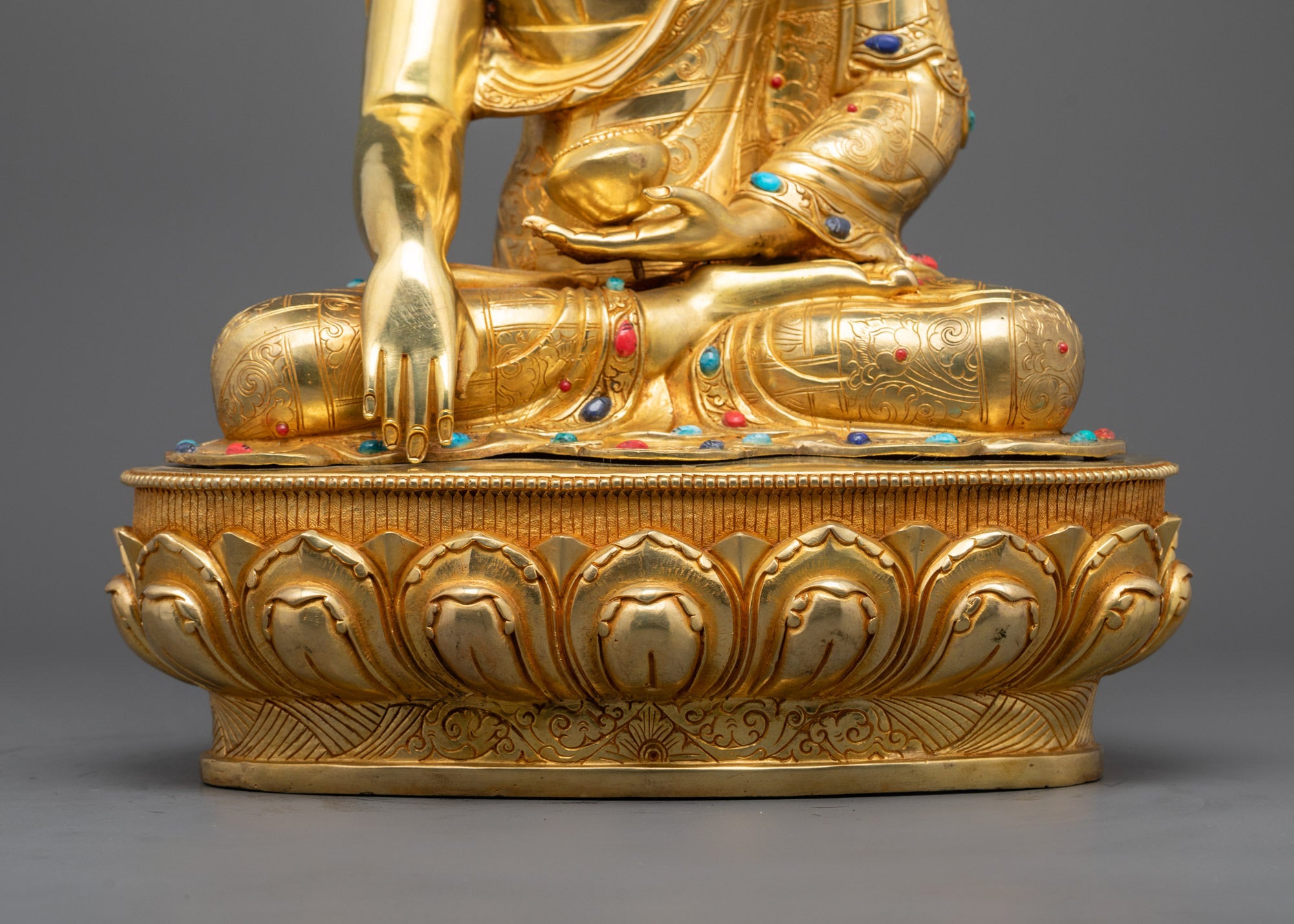 Statue of Shakyamuni Buddha | Siddhartha Gautama