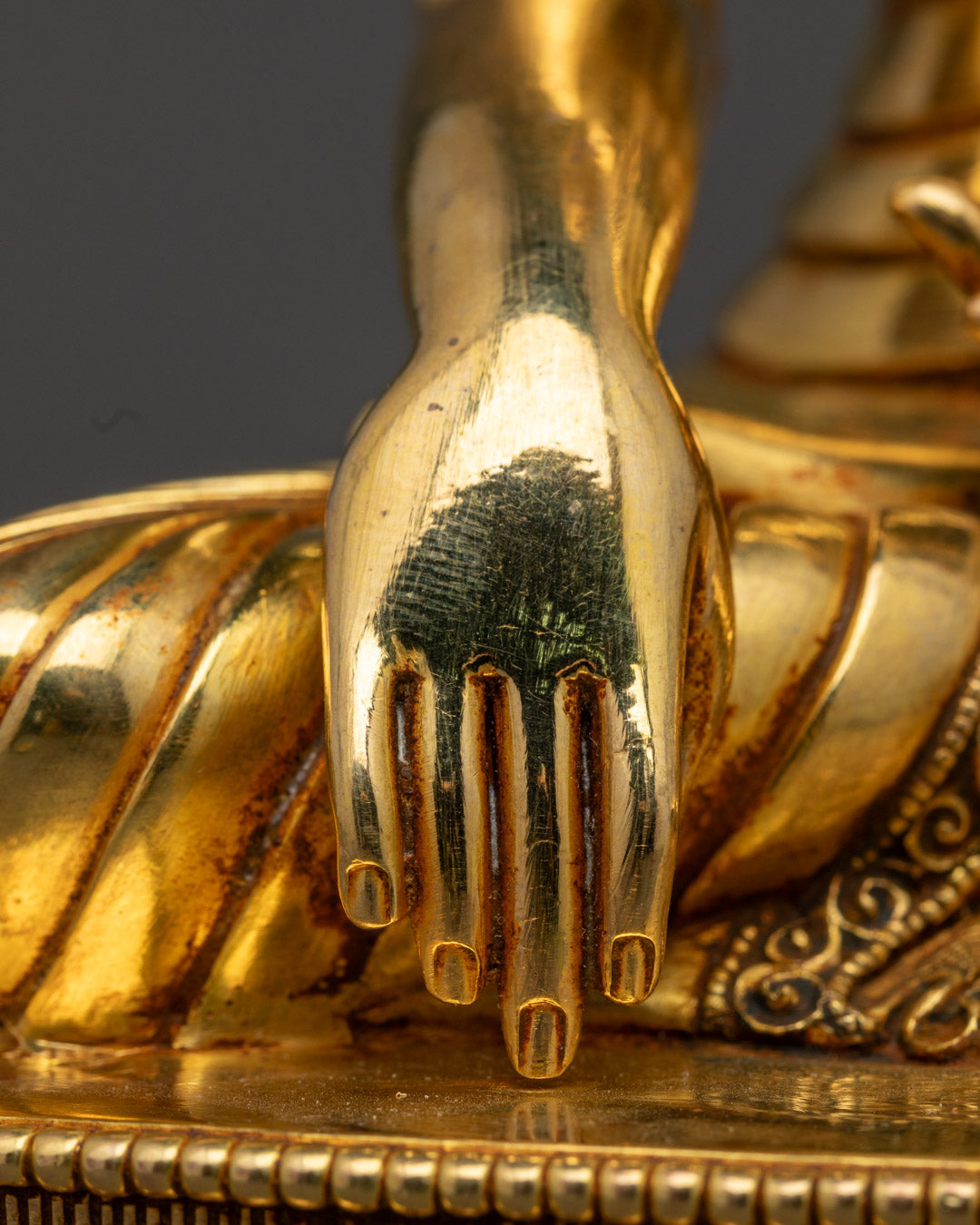 Shakyamuni Buddha Statue | Finely Crafted 24k Gold-Plated Sculpture