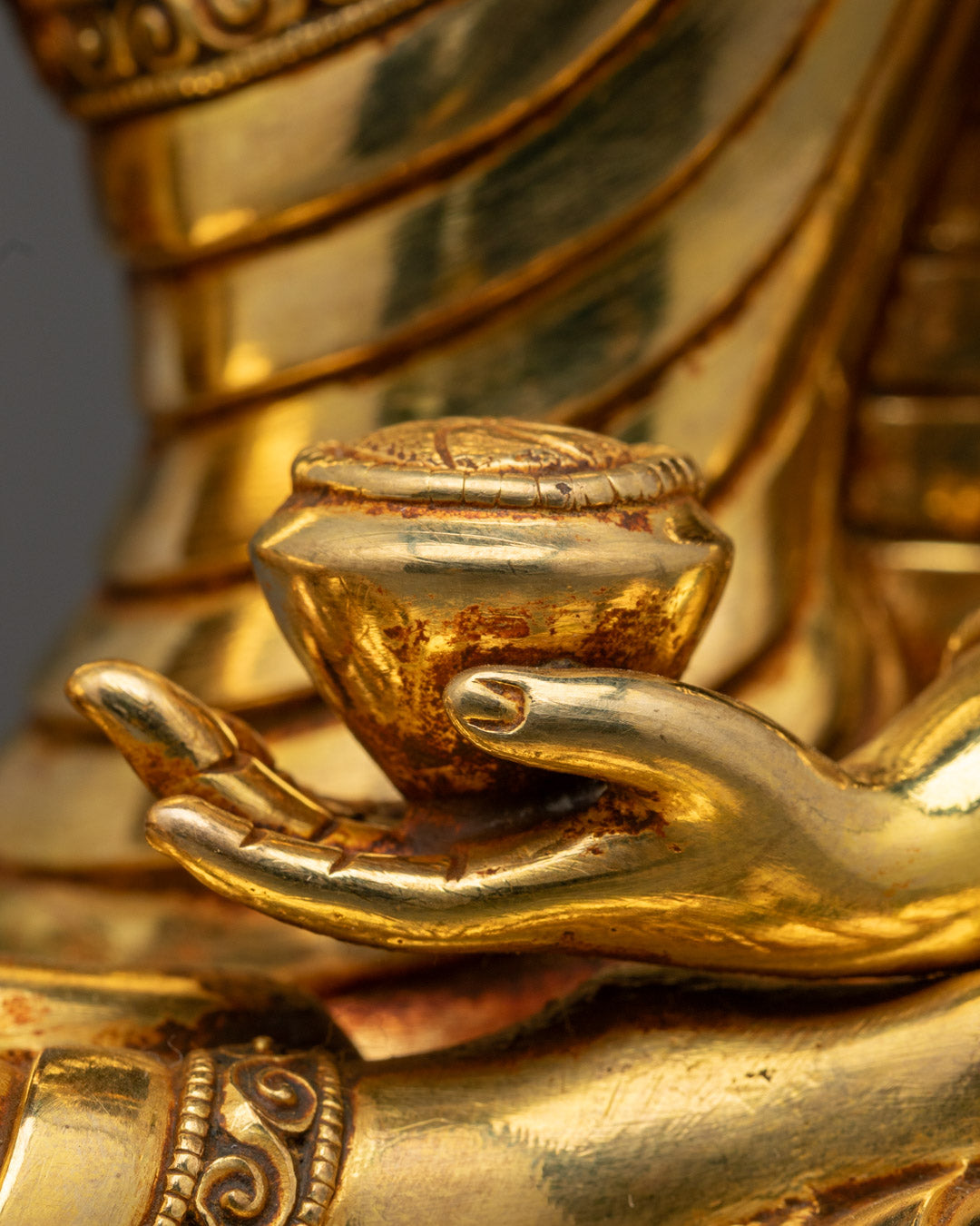 Shakyamuni Buddha Statue | Finely Crafted 24k Gold-Plated Sculpture