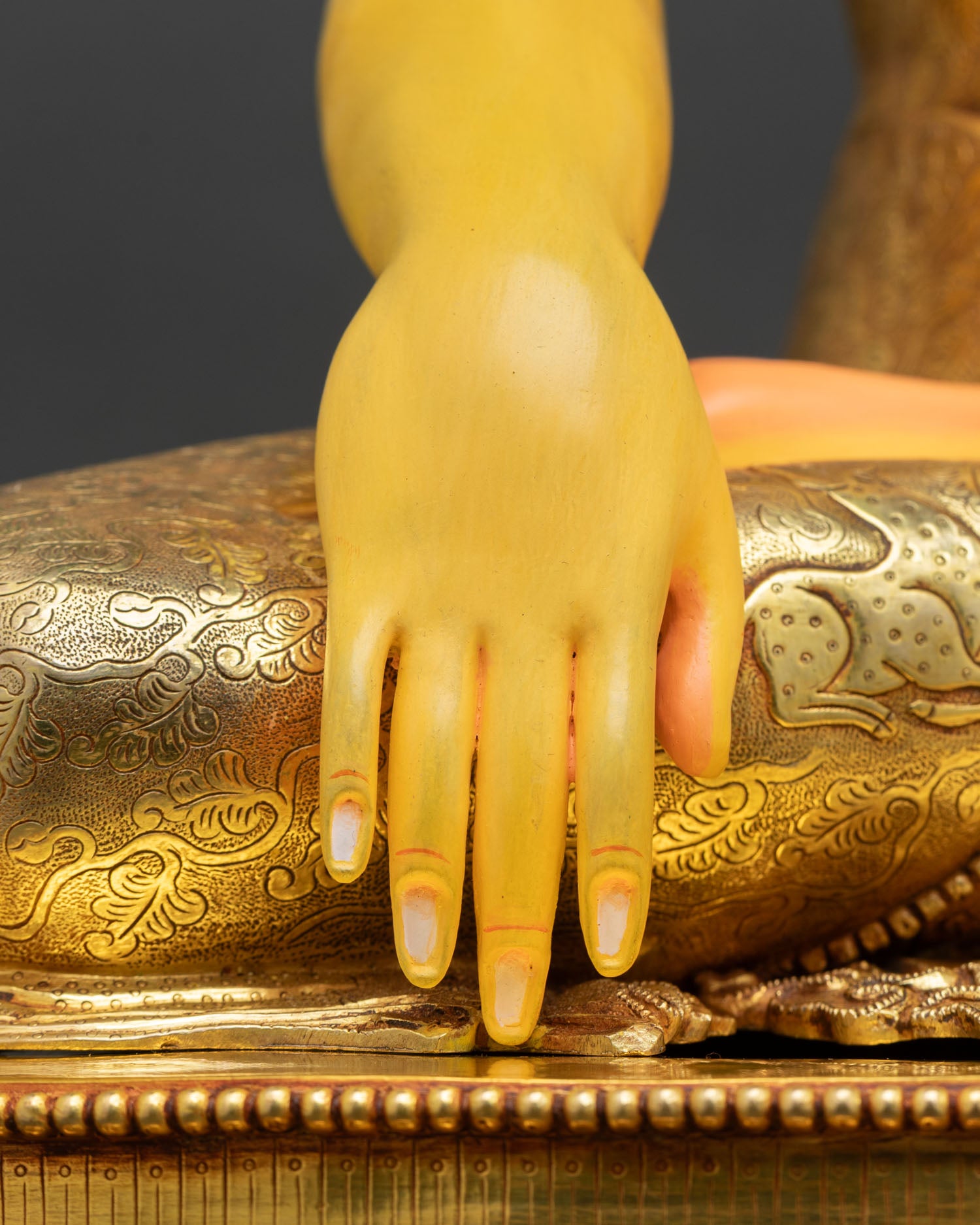 Shakyamuni Buddha Statue for Peaceful Home Decor