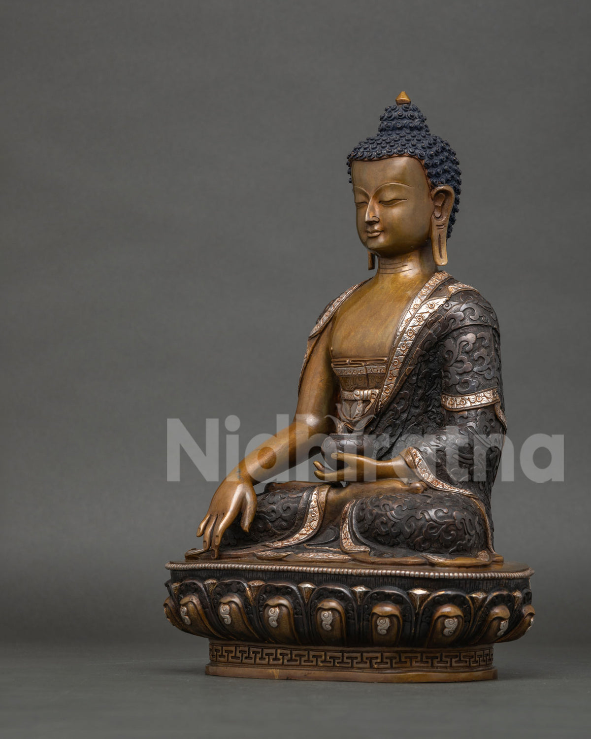 Shakyamuni Buddha Statue