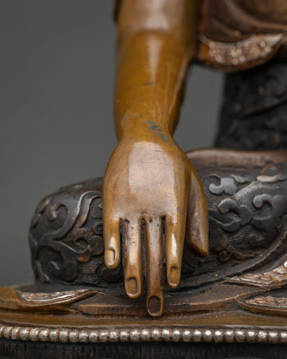 Shakyamuni Buddha Statue