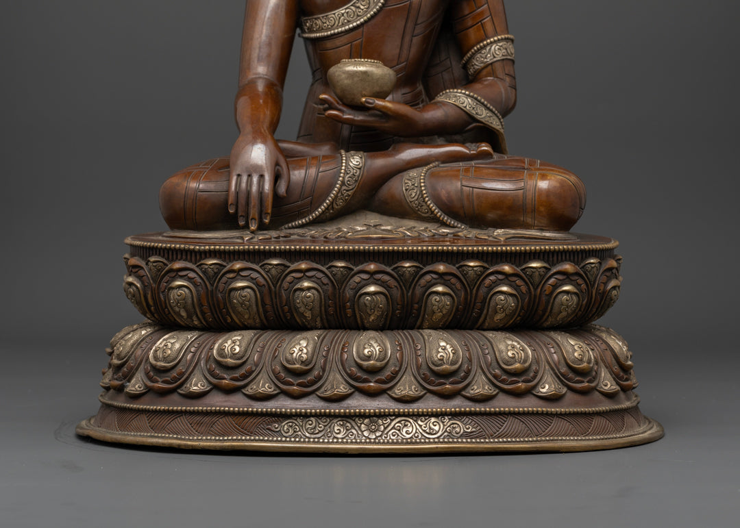 Shakyamuni : Lotus Buddha Statue