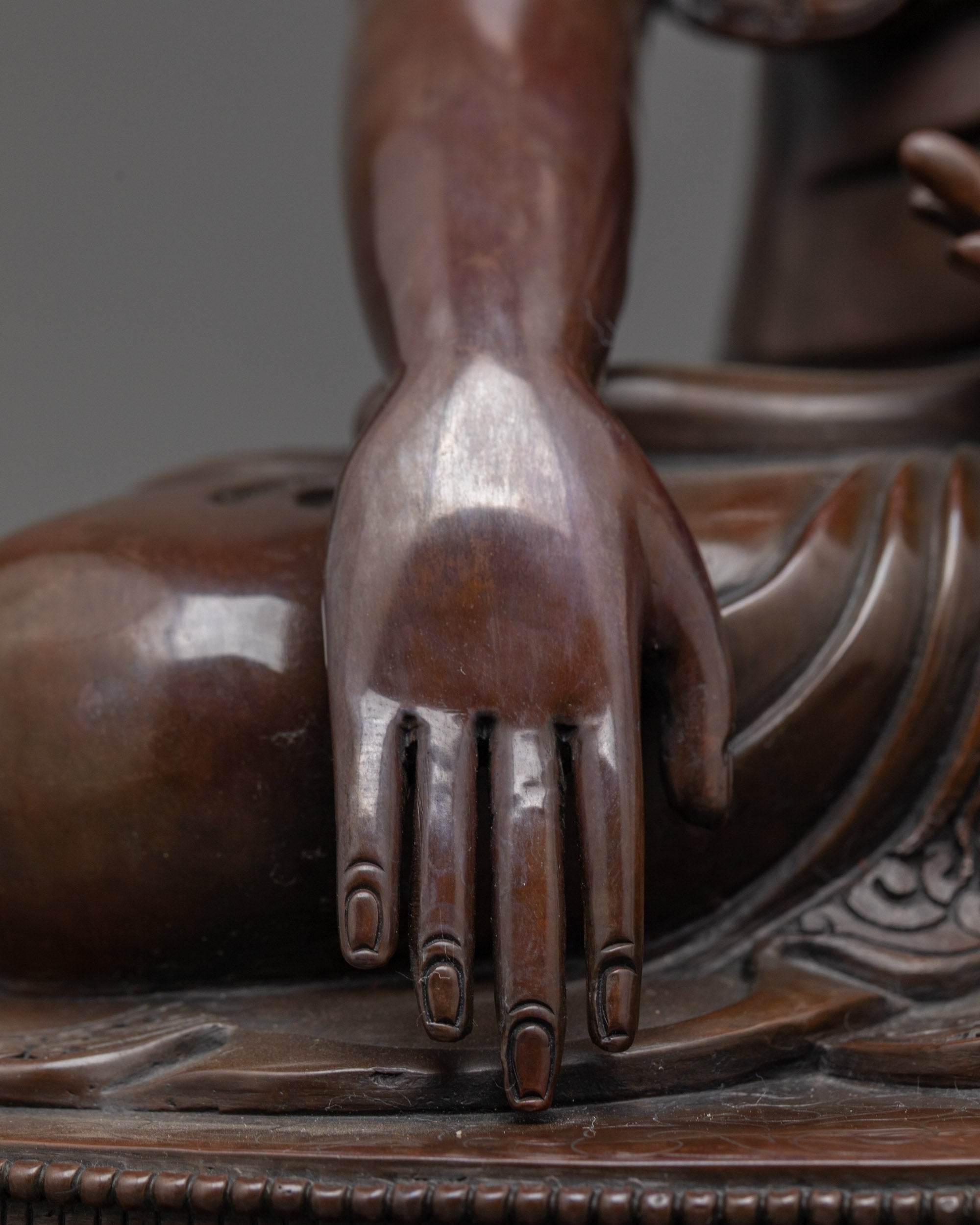 Handmade Shakyamuni Buddha Statue | Timeless Symbol of Enlightenment