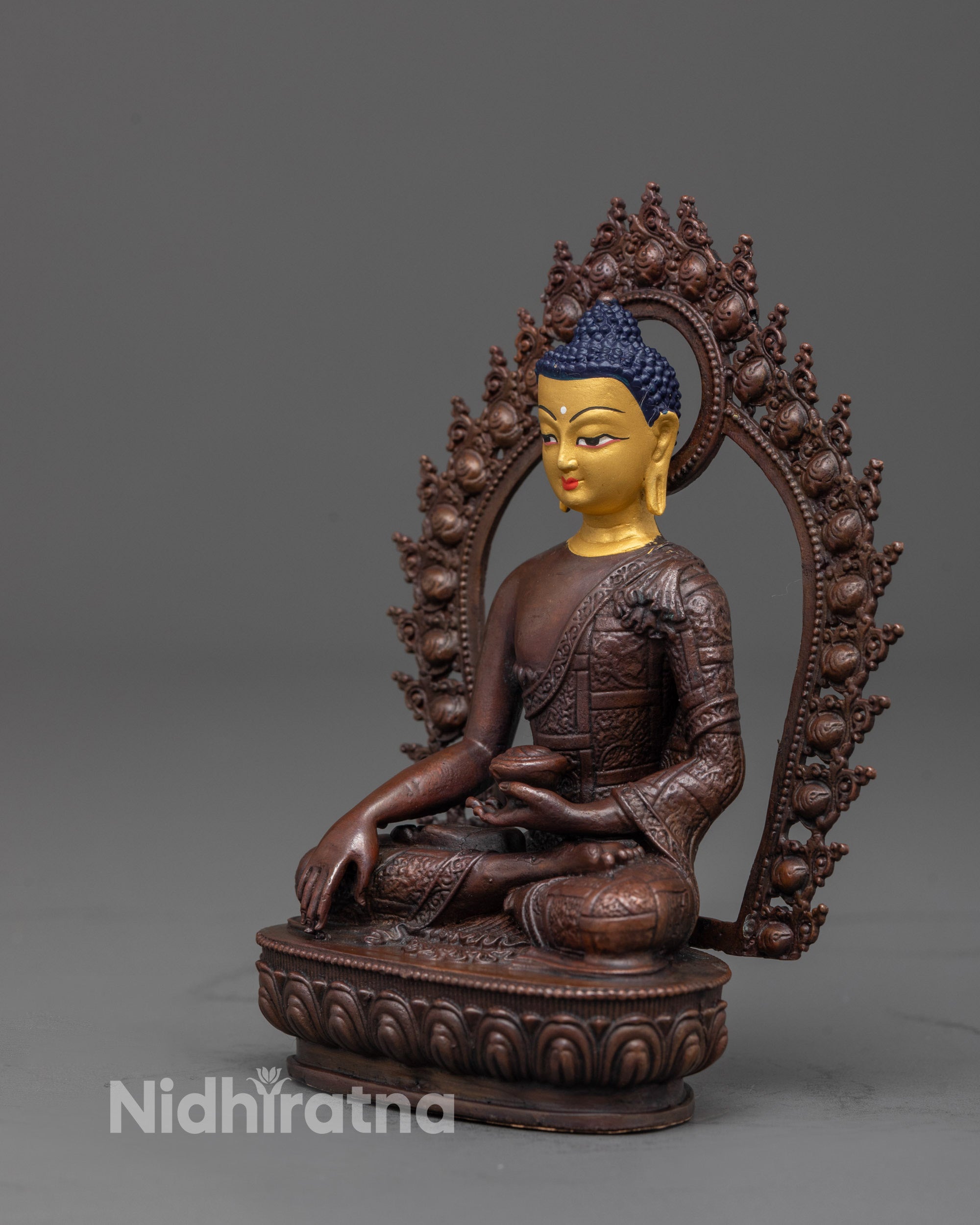 Machine-Produced Buddha Shakyamuni Statue | Elegant Spiritual Decor