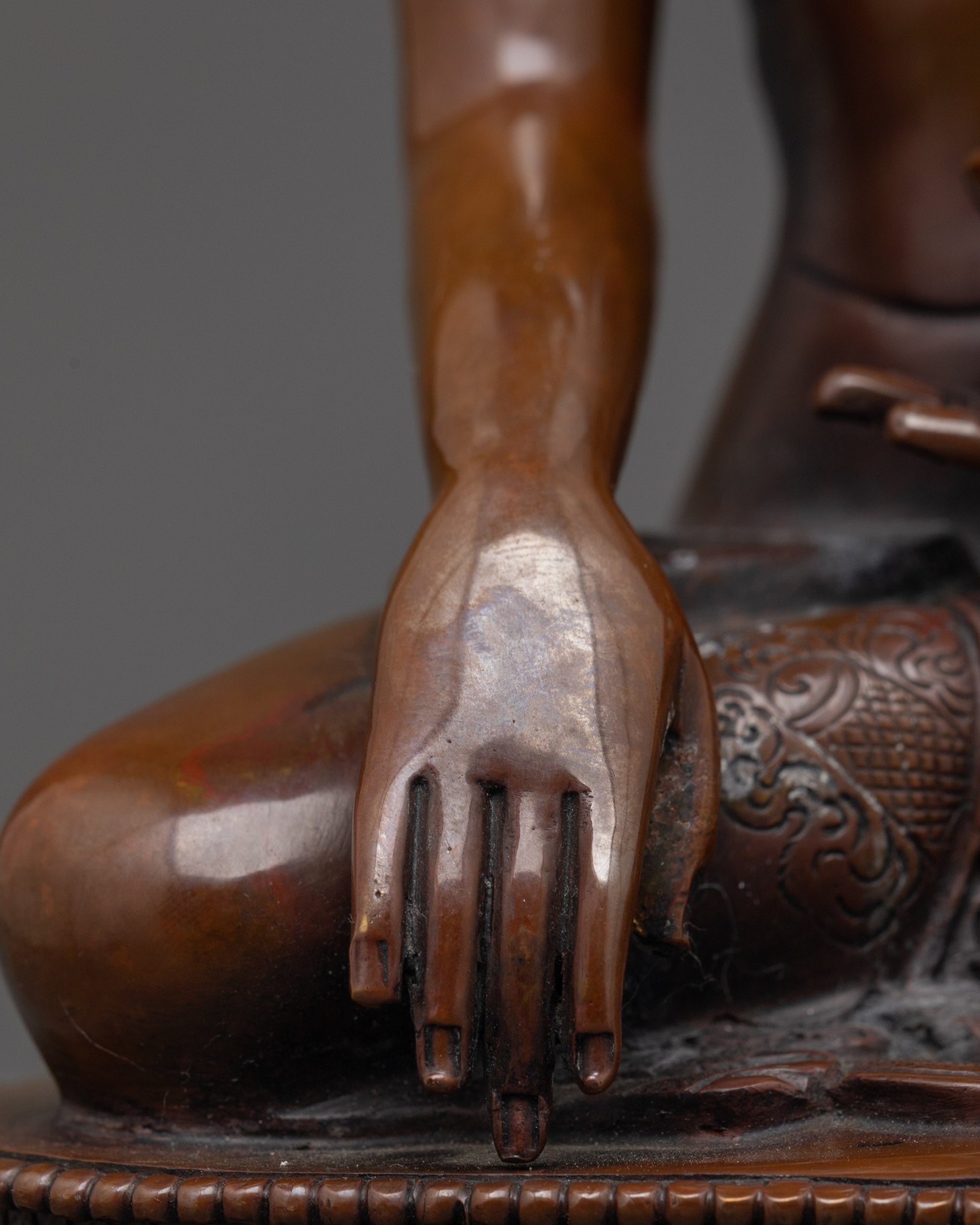 Awakened Shakyamuni Buddha Statue | Sculpture of the Dharma Teacher