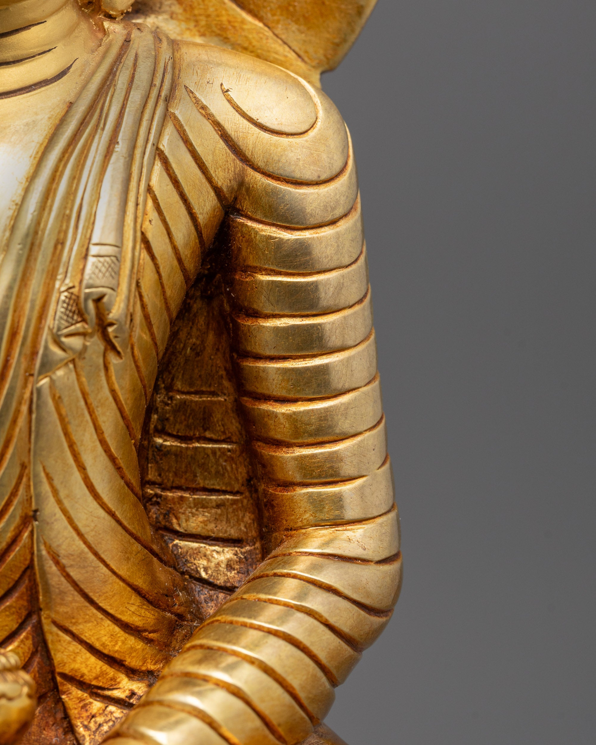 Nepalese Siddhartha Gautama Buddha Statue | Elegant Gold-Finished