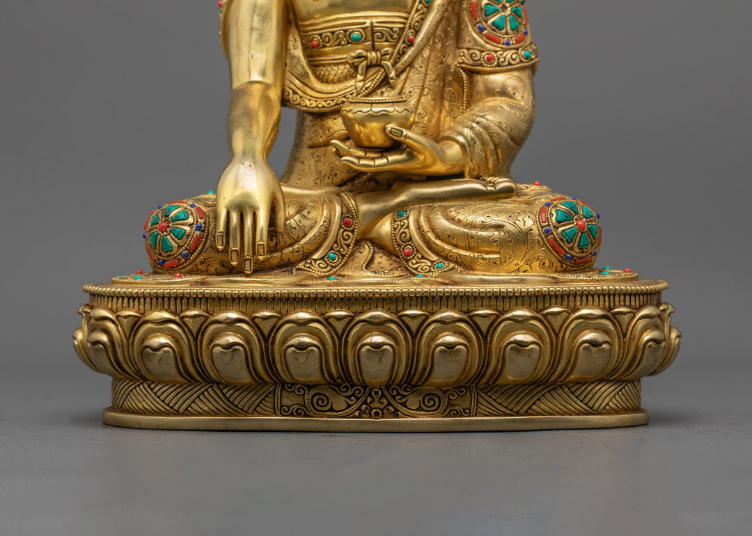 Statue of Buddha Shakyamuni | Life and Teachings of Buddha