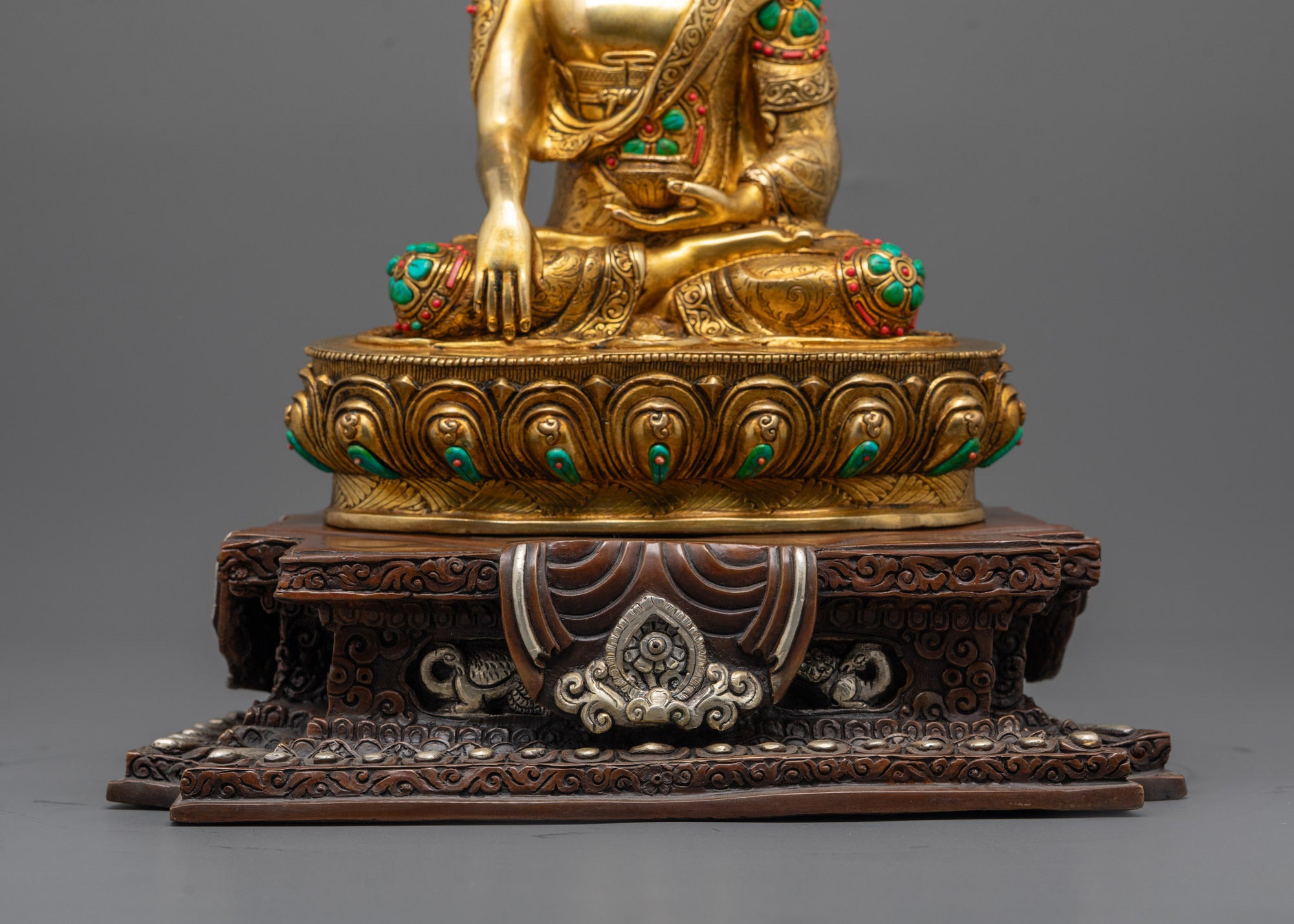 Buy Shakyamuni Buddha Statue | Fire-Gilded Spiritual Artwork