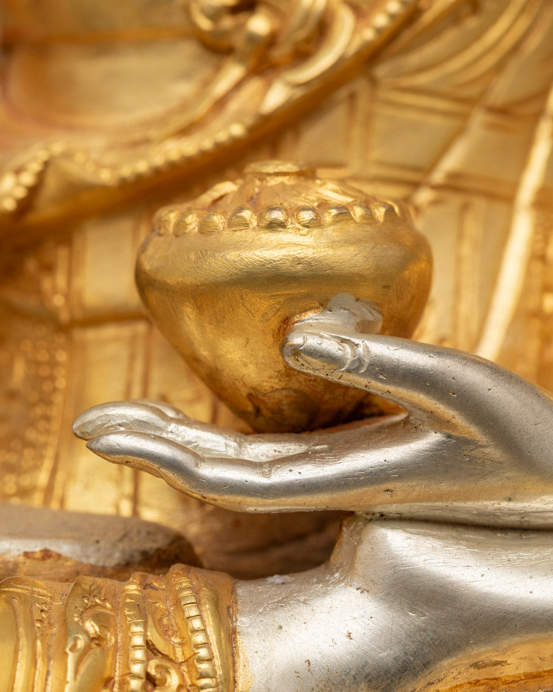 Shakyamuni Buddha Sculpture for Puja and Offerings