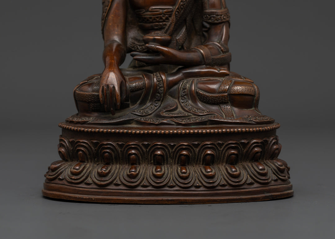 Shakyamuni Buddha Statue: Handcrafted Symbol of Enlightenment