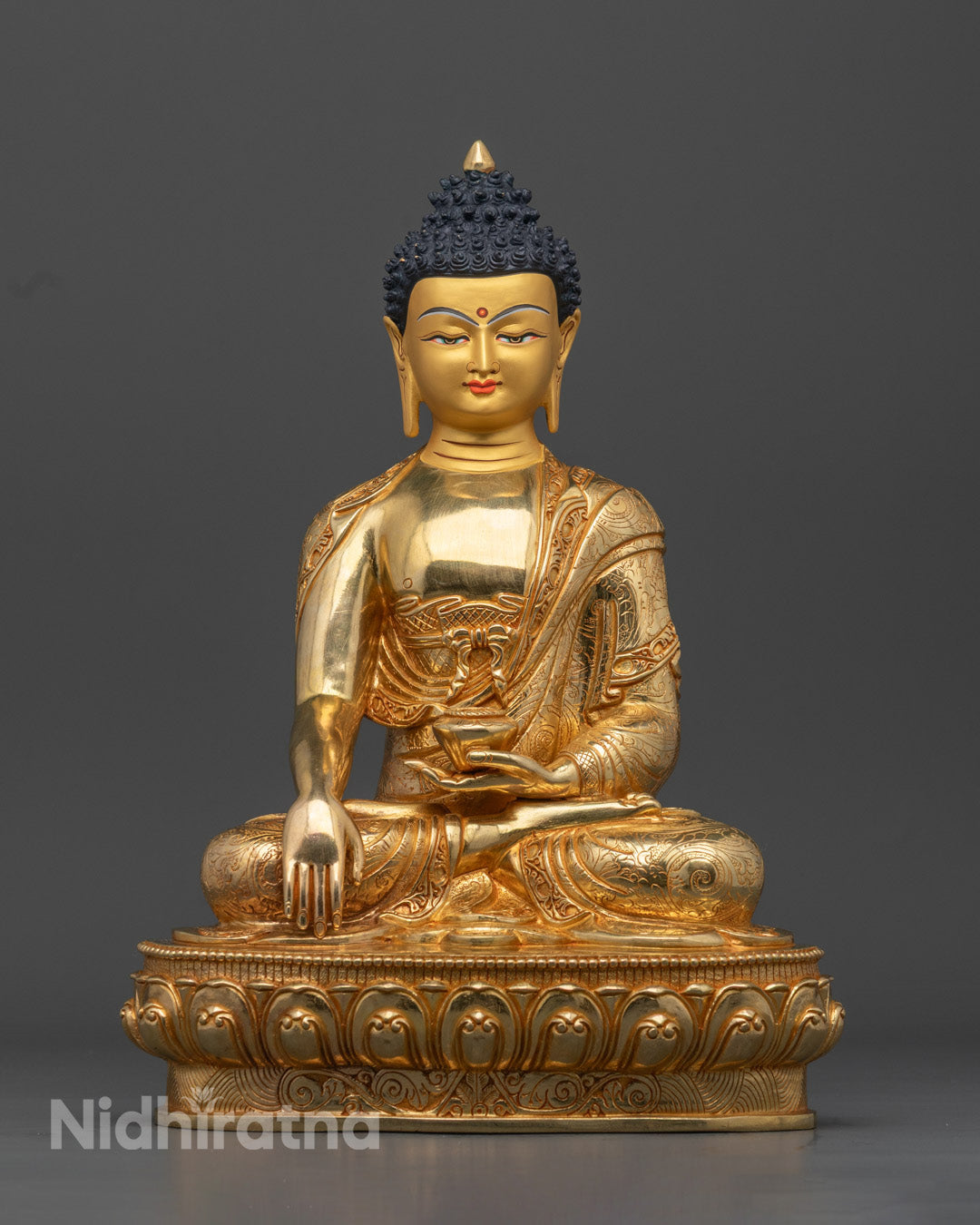Gold Glided Shakyamuni Buddha Statue of your space | Shakyamuni Buddha Statue for meditation