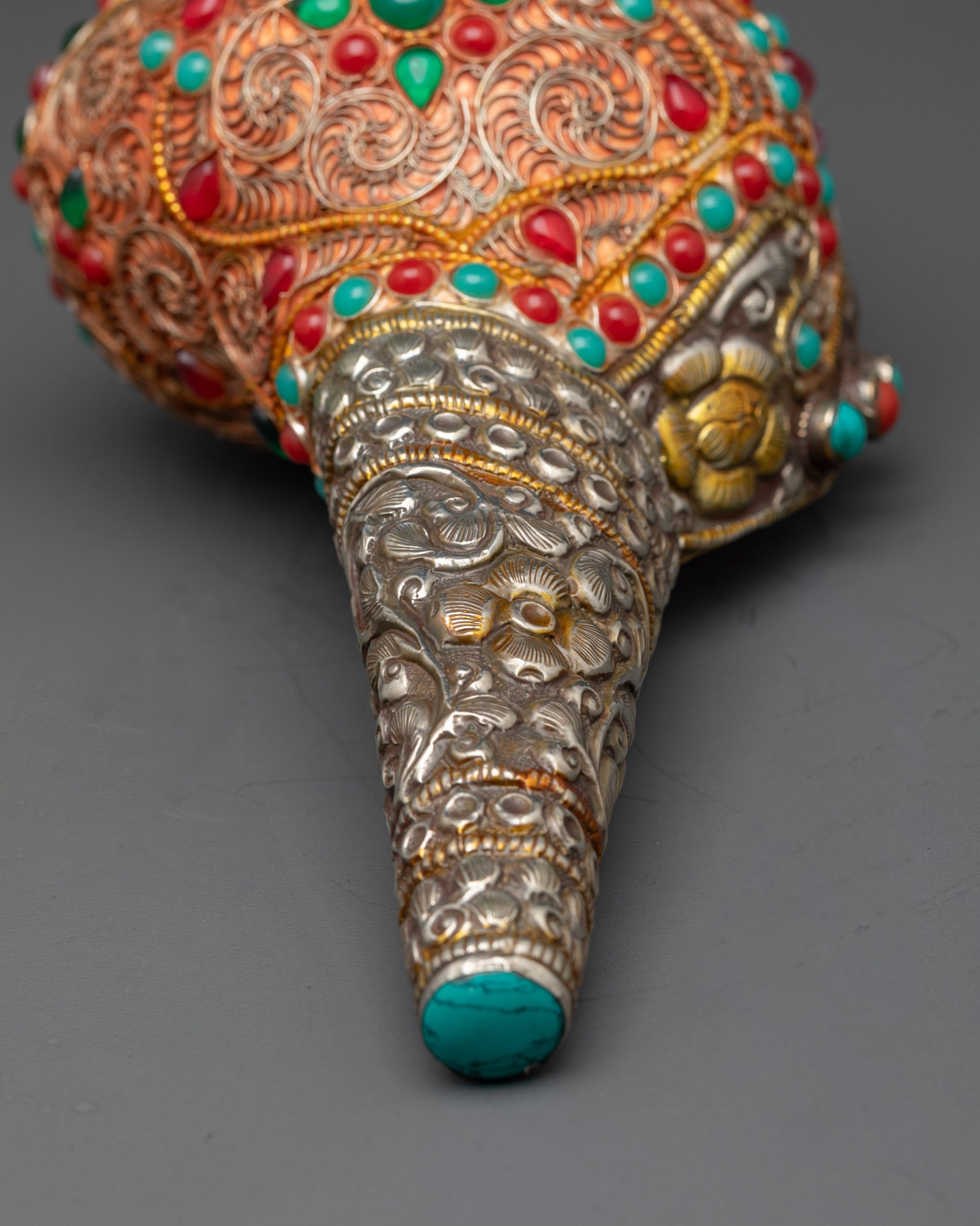 Buddhist and Hindu conch shell used for worship, meditation, and spiritual offerings