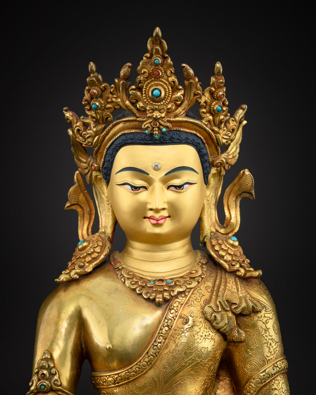 Crowned Buddha Shakyamuni Statue: Emblem of Enlightenment