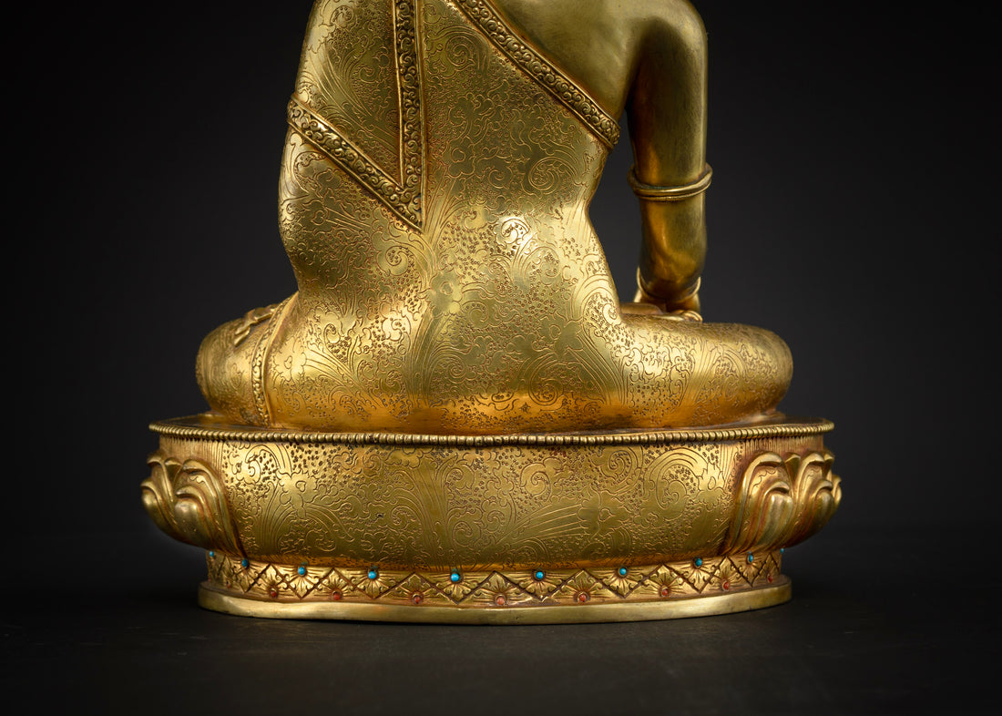 Crowned Buddha Shakyamuni Statue: Emblem of Enlightenment