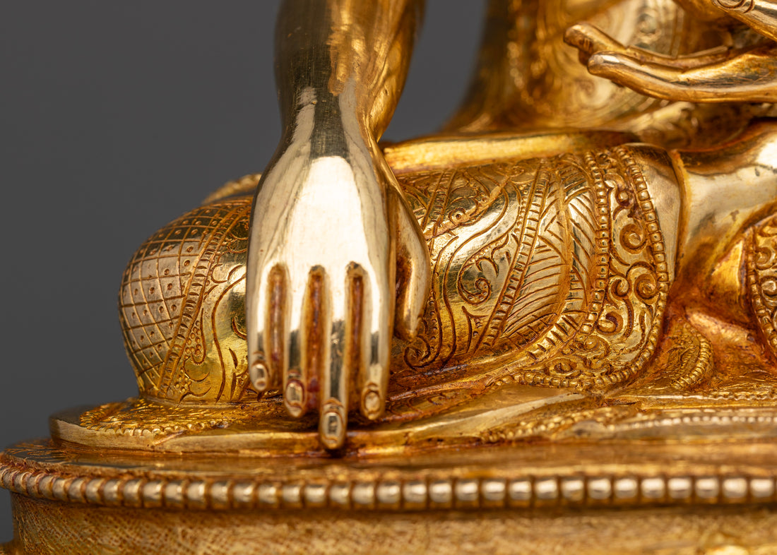 Crowned Buddha Shakyamuni: Radiant Symbol of Enlightenment