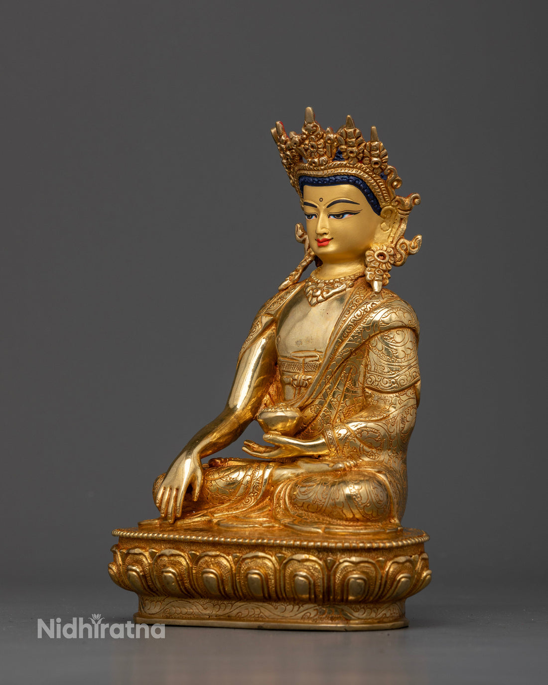 Crown Buddha Shakyamuni Statue - Regal Embodiment of Enlightenment and Compassion