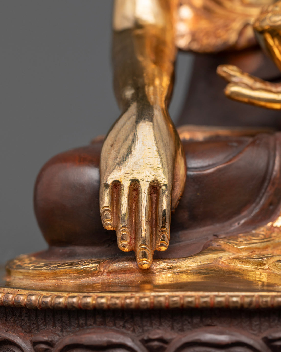 Oxidized Copper Crown Buddha Shakyamuni Statue - Serene Elegance and Spiritual Mastery