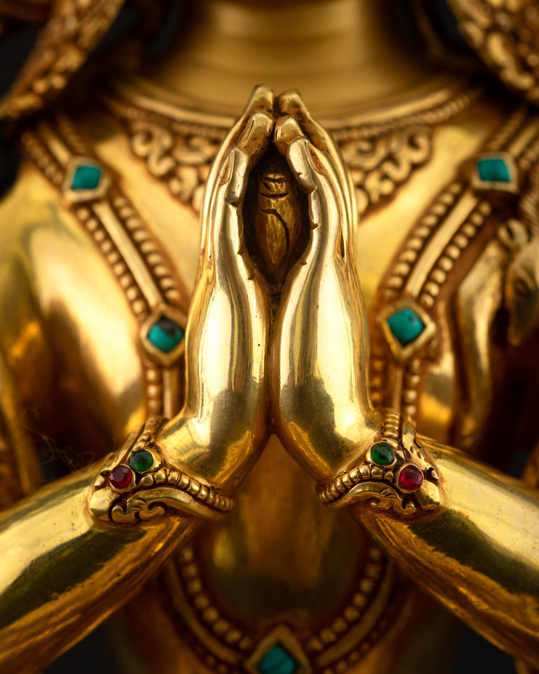 Sacred Chenrezig Statue: Radiance of Compassionate Wisdom