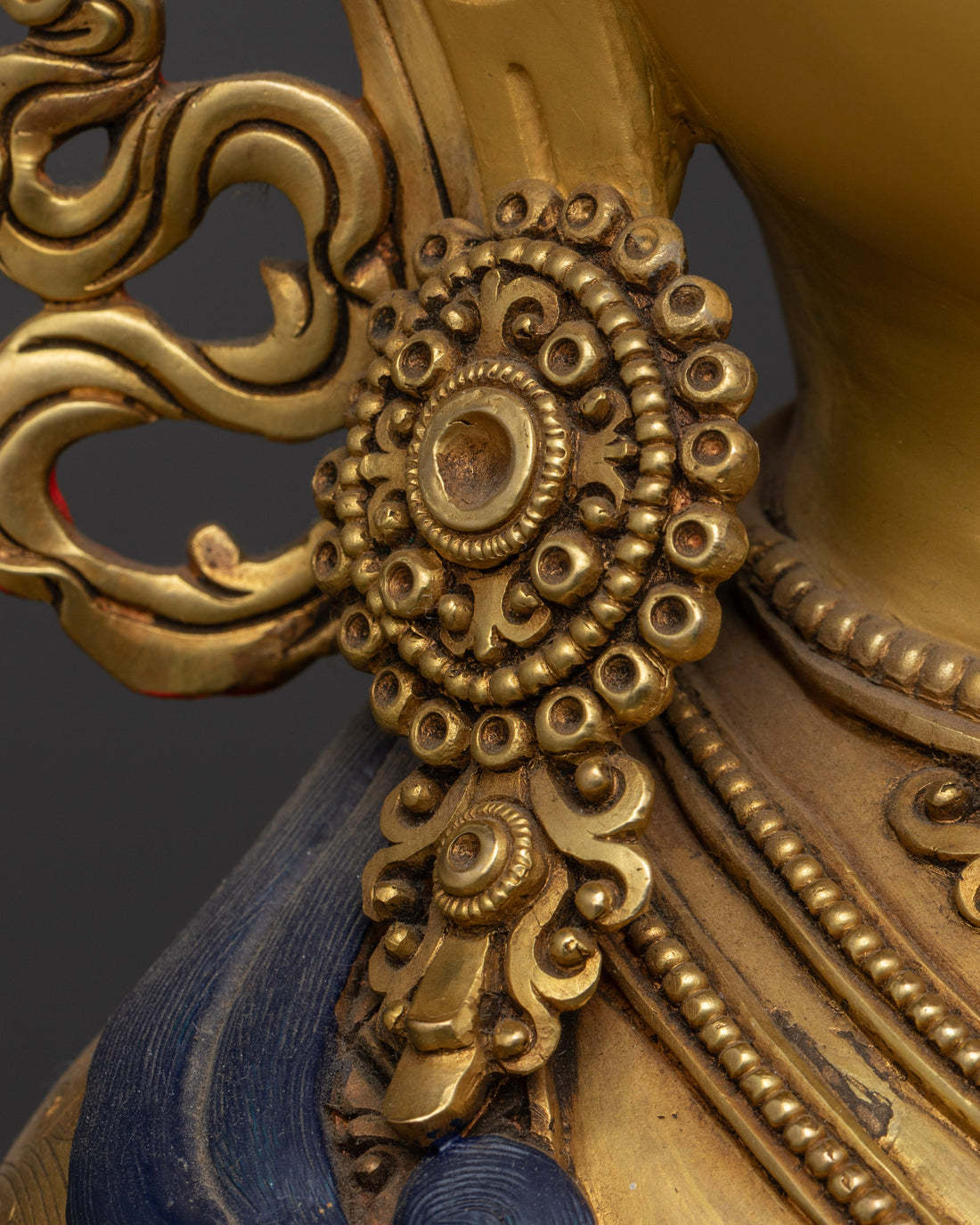 Chenrezig Statue: Inspiring Compassion and Enlightenment