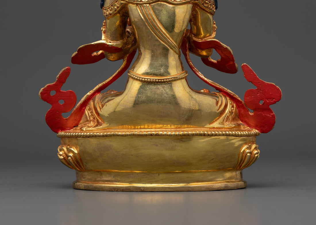 Gold-Gilded Vajradhara: The Radiant Holder of the Vajra