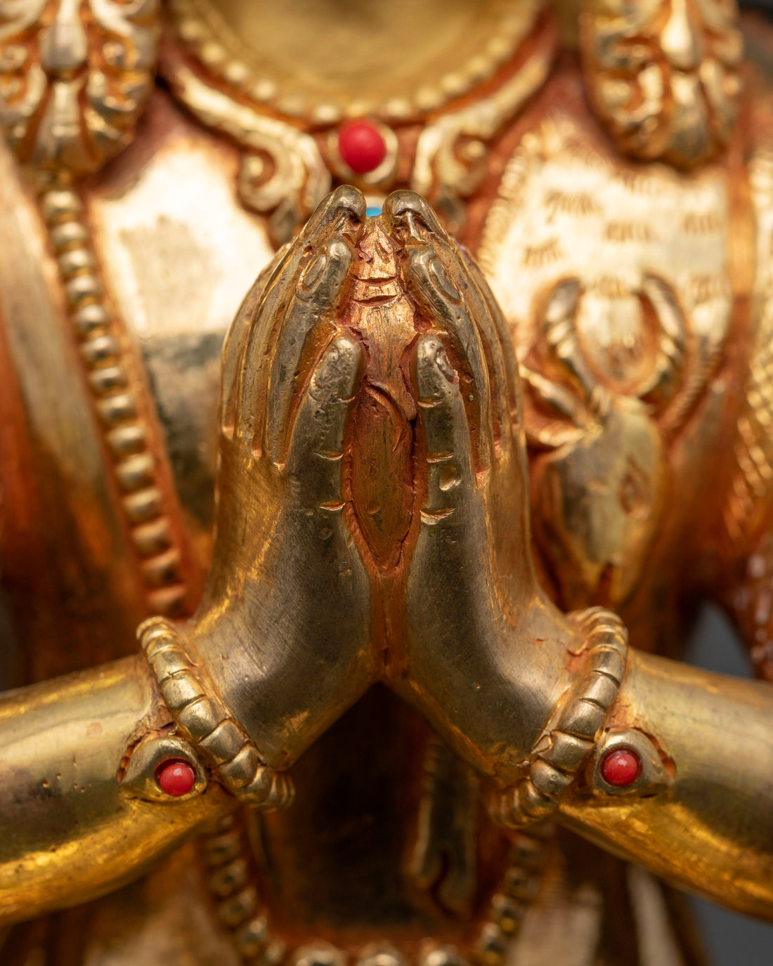 Majestic 1000-Armed Avalokiteshvara Sculpture for Spiritual Protection