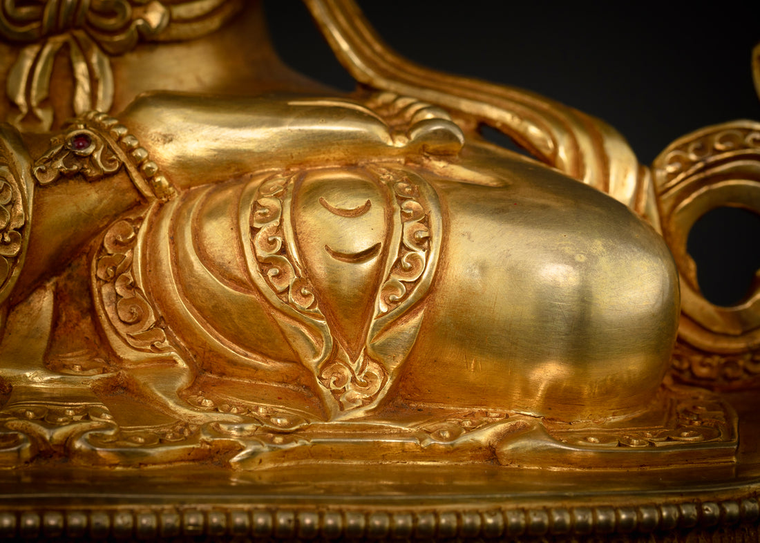 Masterpiece Chenrezig Statue : A Timeless Tibetan Buddhist Art