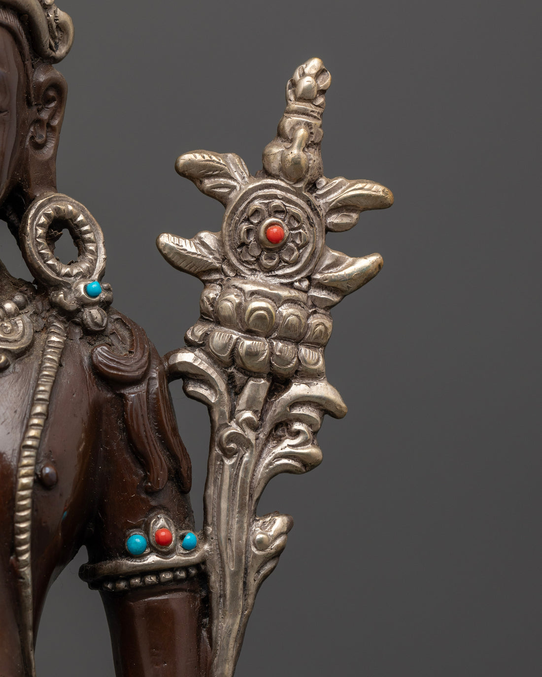 Handmade Avalokiteshvara Statue: Artistry from Nepal