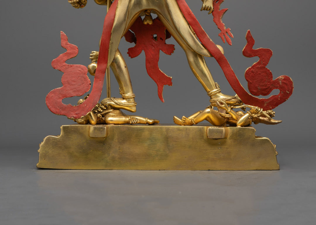 Chakrasambhara with Vajravarahi Statue