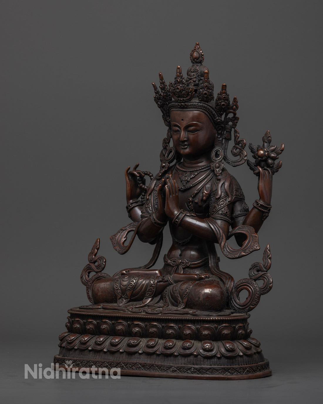 Oxidized Chenrezig Statue: Elegant Compassionate Art