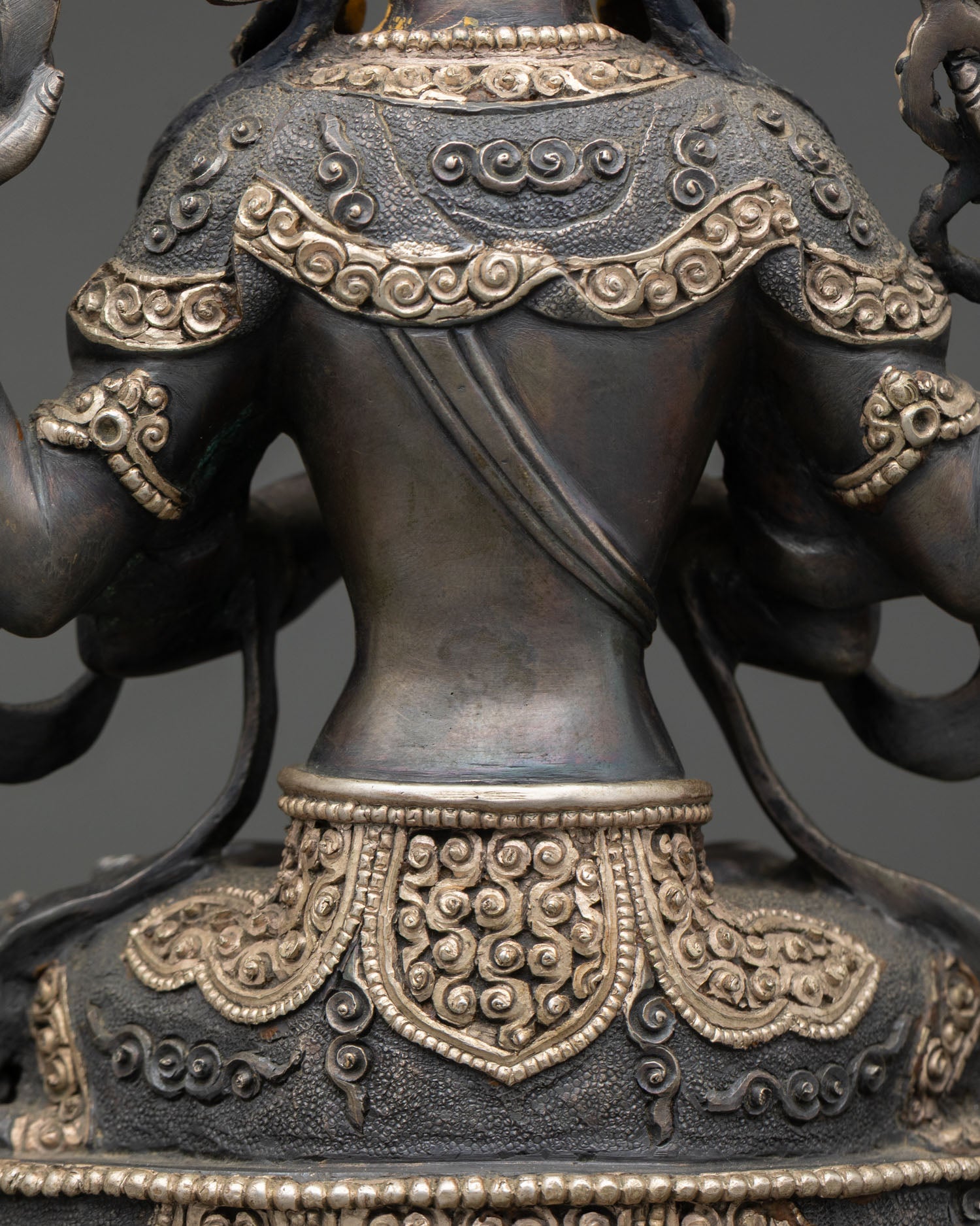 Chenrezig Statue – Handmade Himalayan Art of Compassion