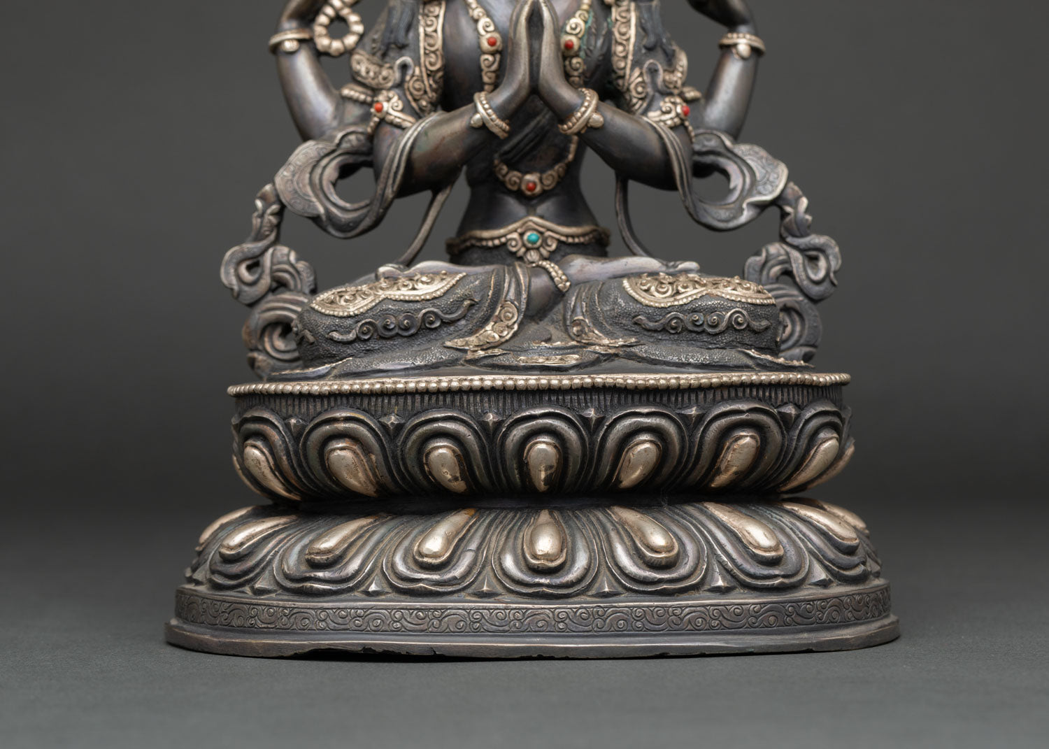 Chenrezig Statue – Handmade Himalayan Art of Compassion