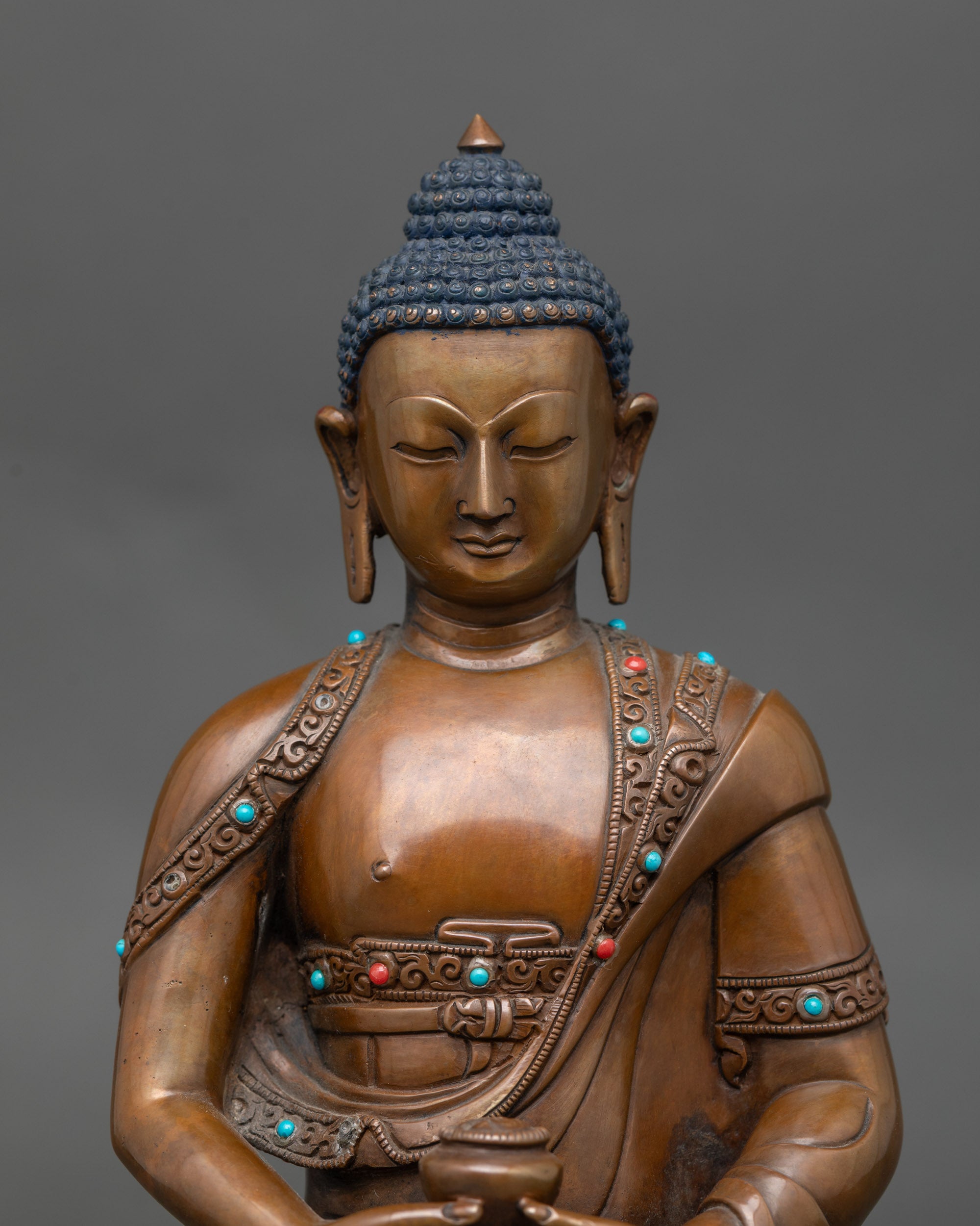 Close-up Amida Nyorai Buddha | Copper statue with alms bowl in dhyana mudra