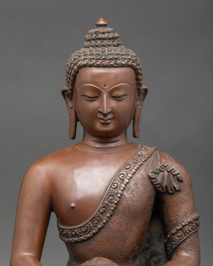 Close-up Amida Nyorai Buddha | Copper statue holding alms bowl in dhyana mudra