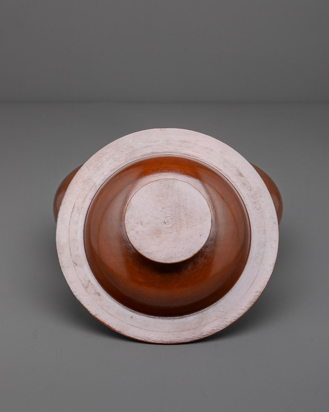 Close-up of Intricately Detailed Paru Made from Natural Wood
