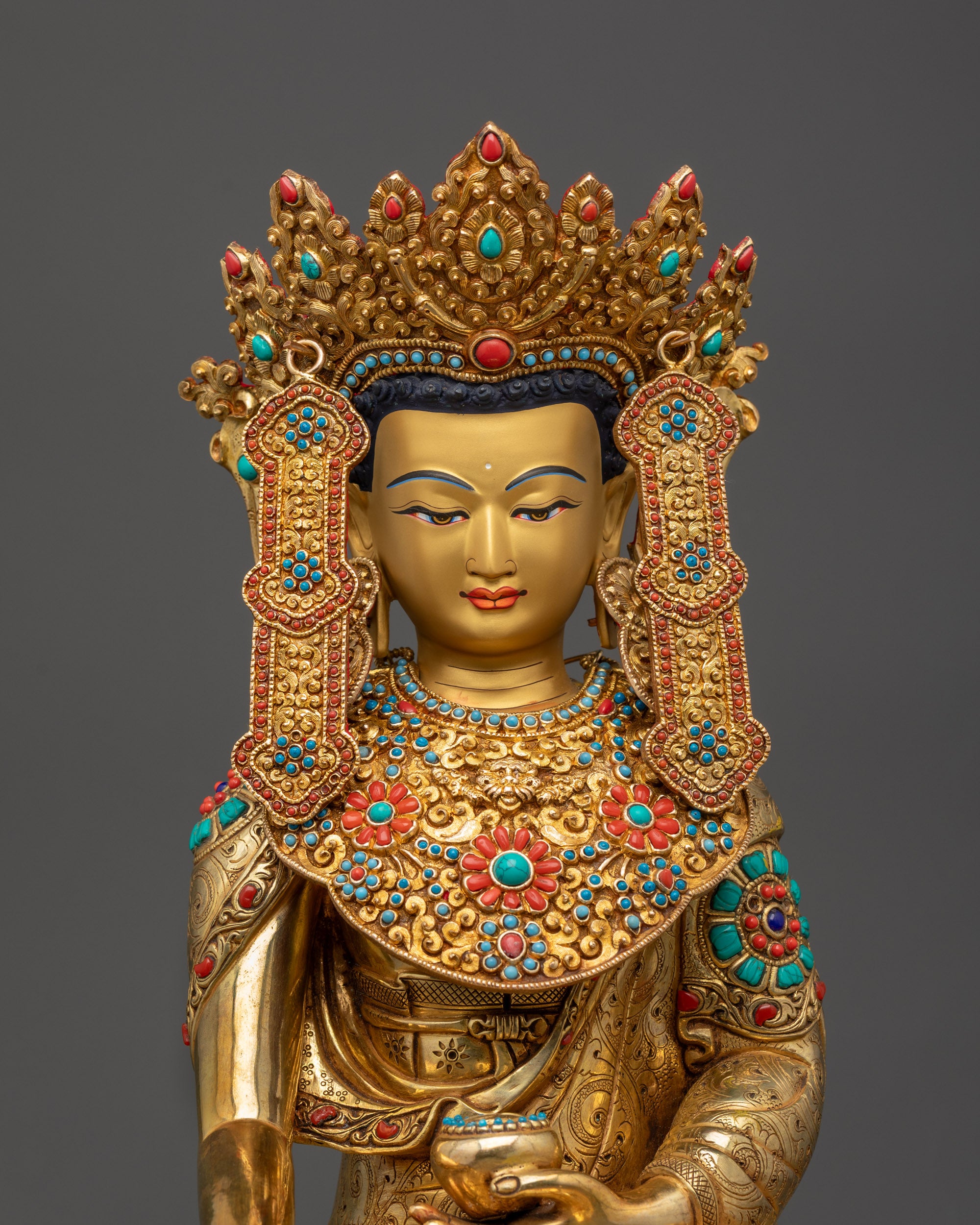 Close up of Jowo Rinpoche Buddha’s intricate five-jeweled crown and lotus seat