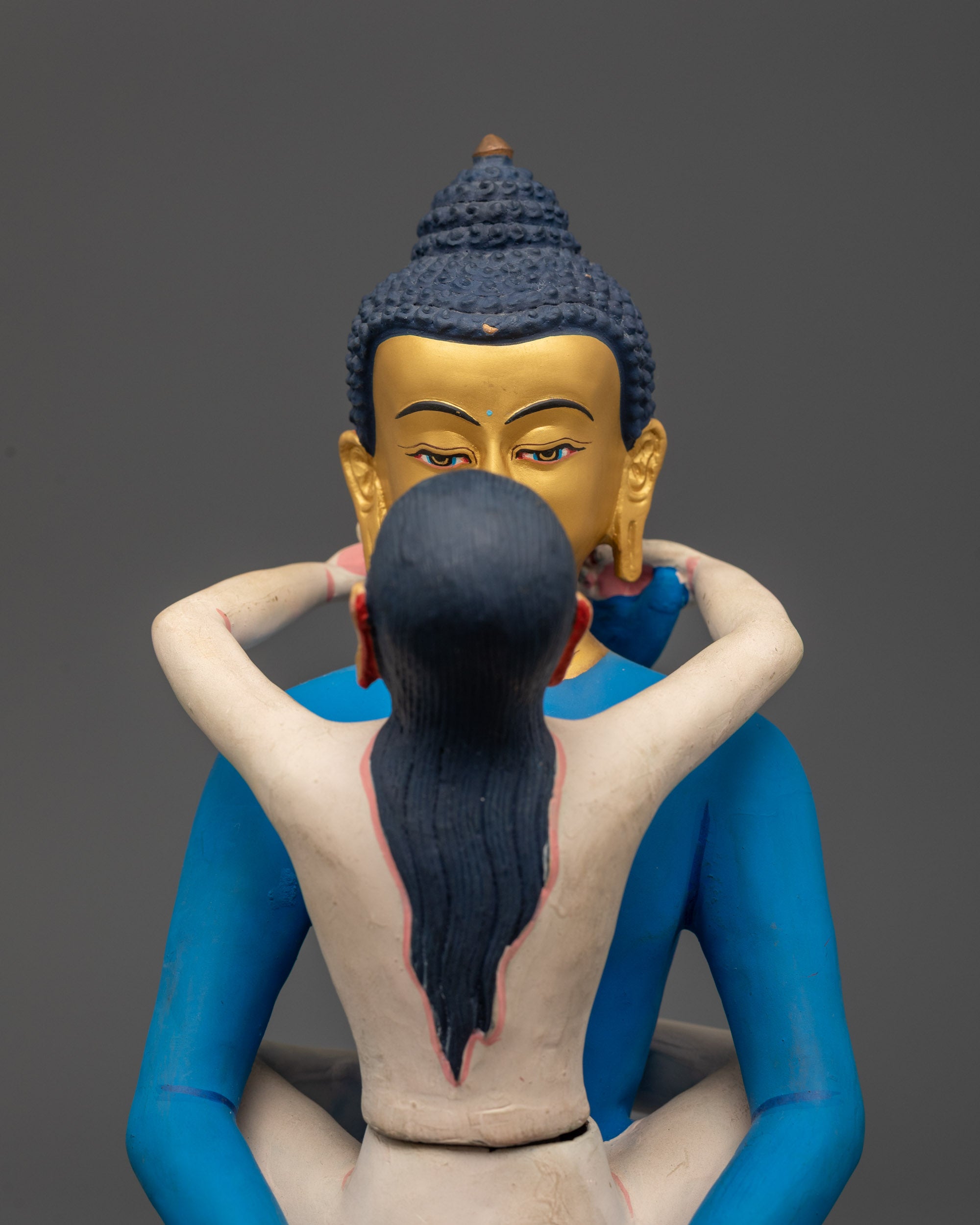 Close up of Samantabhadra and Samantabhadri showing blue and white hues with gold details