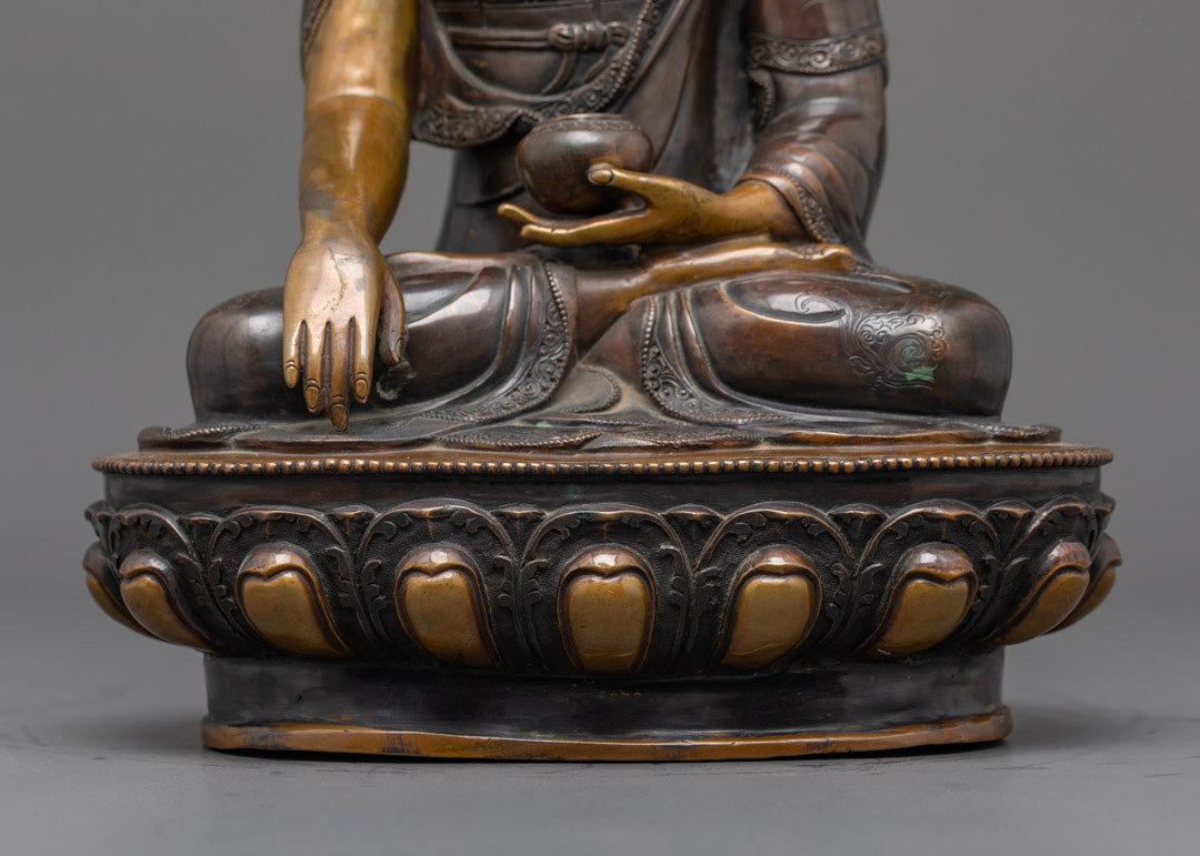Oxidized Crowned Shakyamuni Buddha Statue | Traditional Tibetan Art