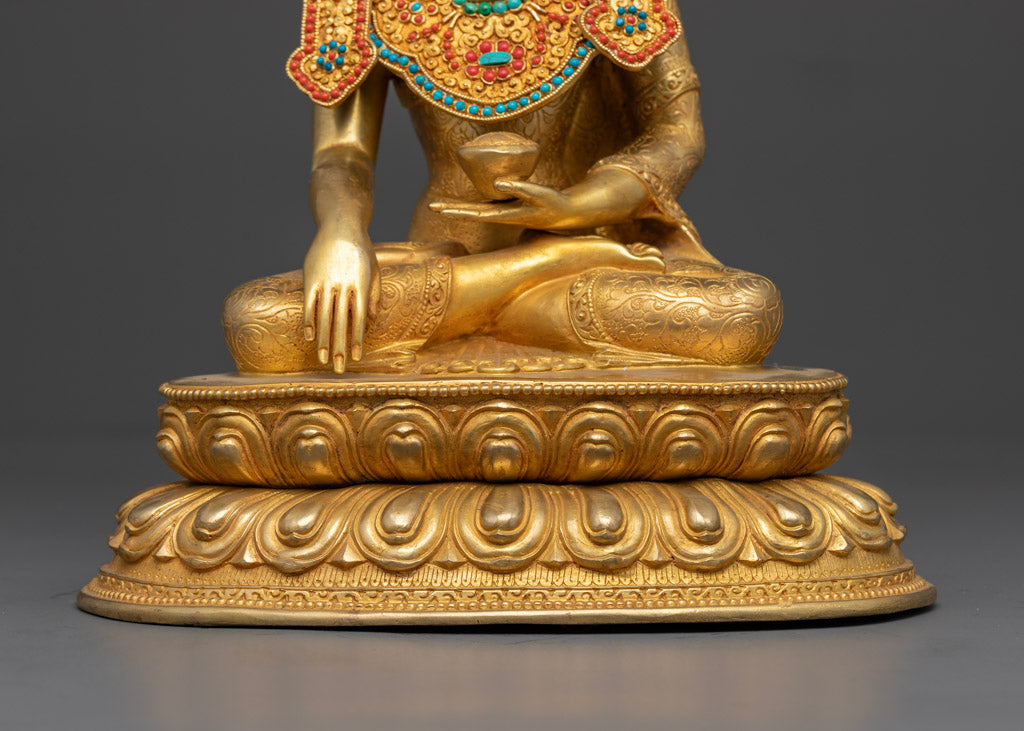 Crowned Shakyamuni Buddha Statue: Tibetan Art