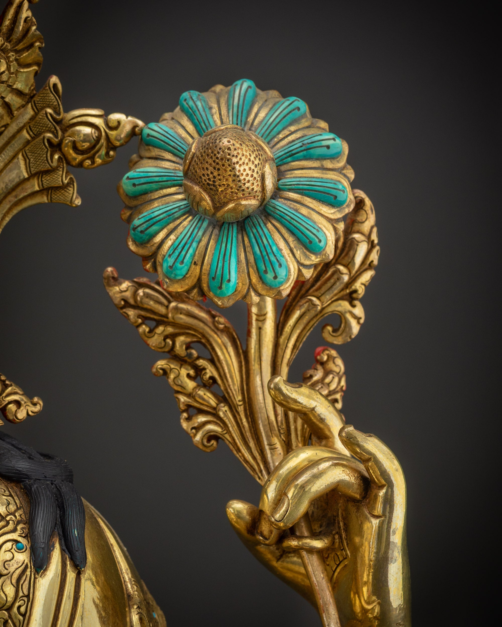 Detailed view utpala lotus flower in Chenrezig hand meditation décor

