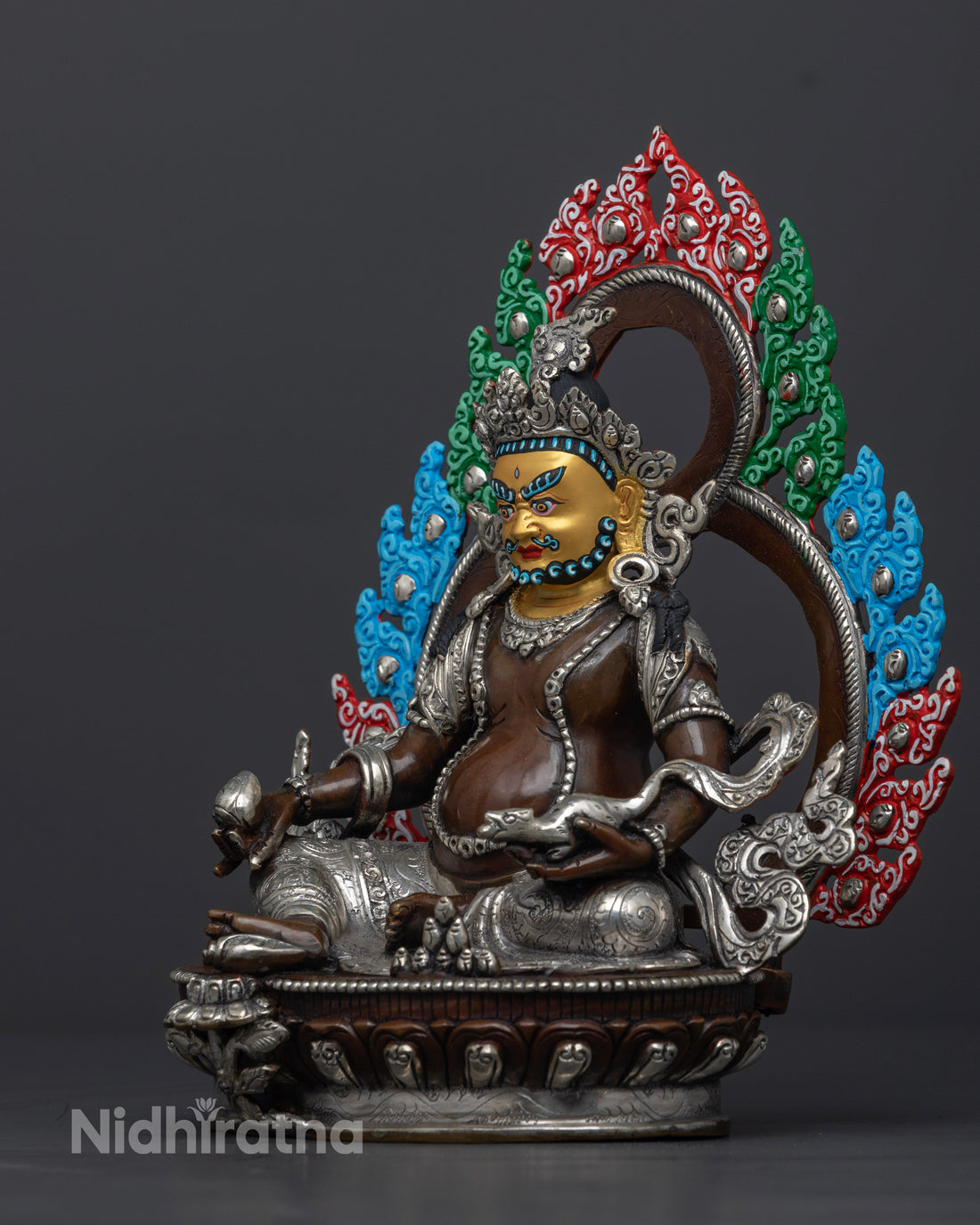 Oxidized Dzambhala Statue: A Spiritual Representation of Wealth