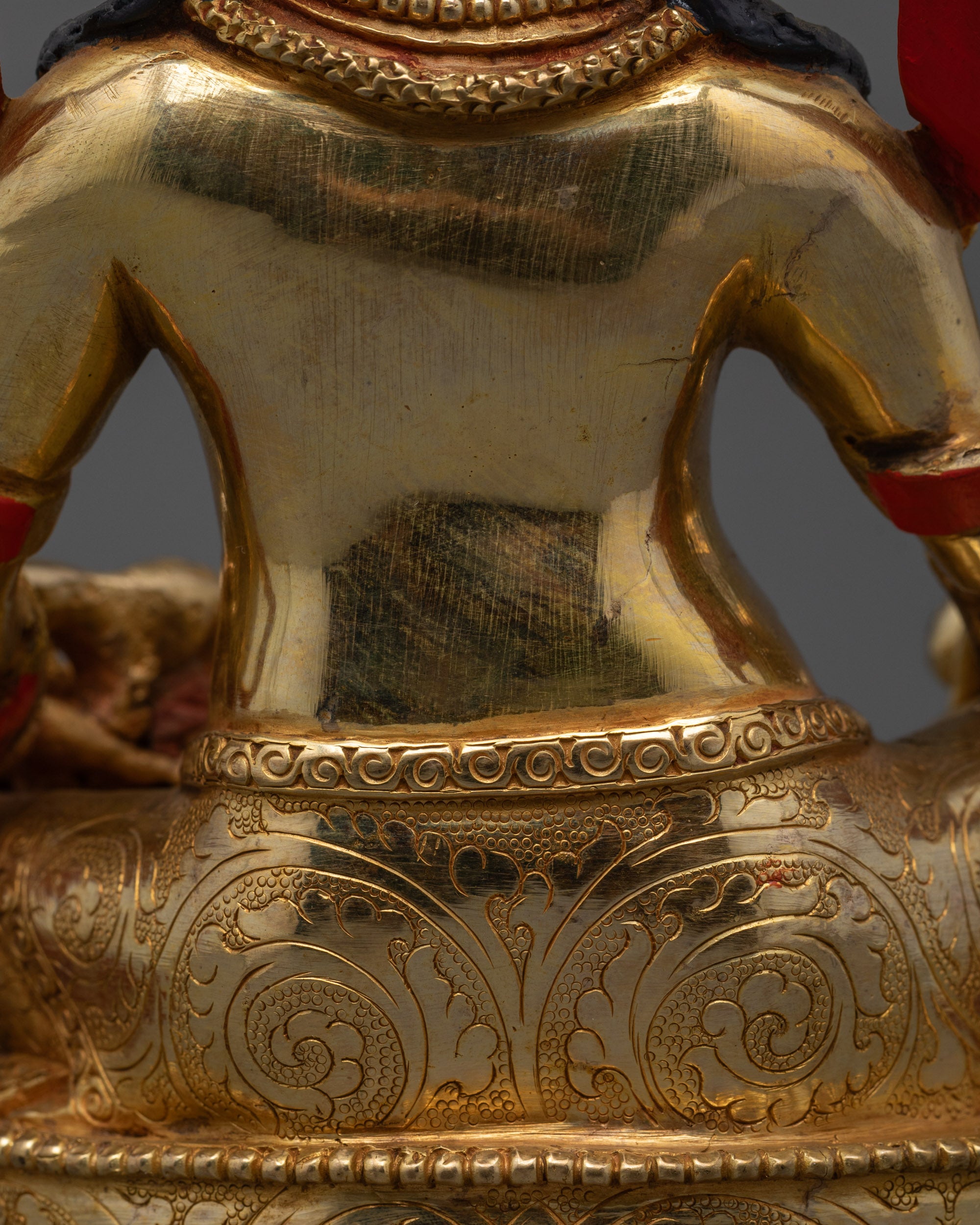 Dzambhala Statue | God of Wealth in Traditional Himalayan Art