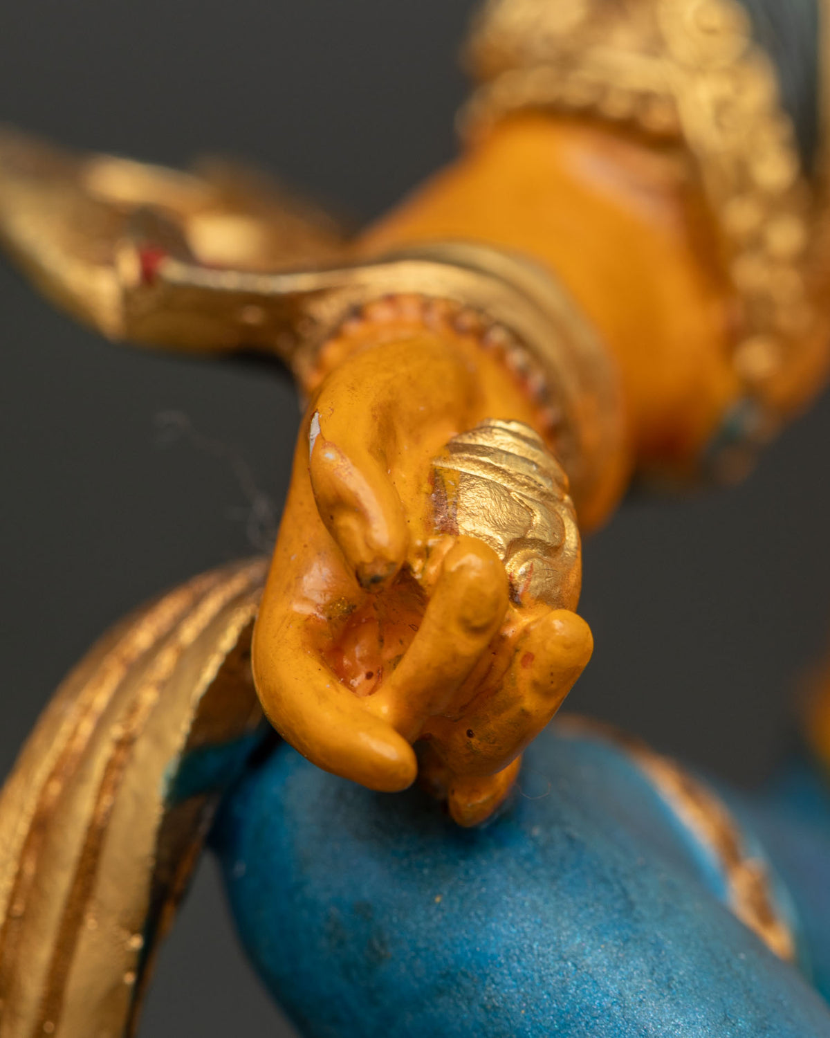 Dzambhala Statue | Sacred Figure of Abundance and Generosity