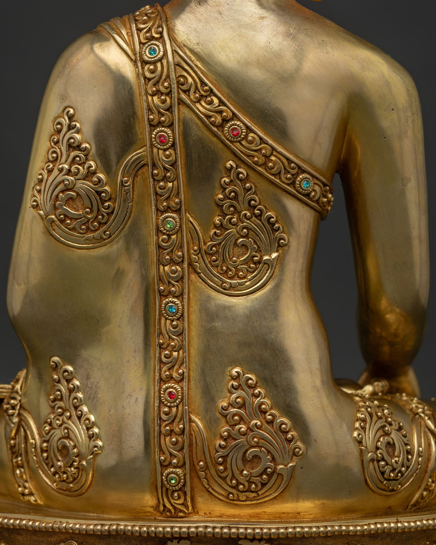 Enlightened Shakyamuni Buddha Statue for Deep Meditation